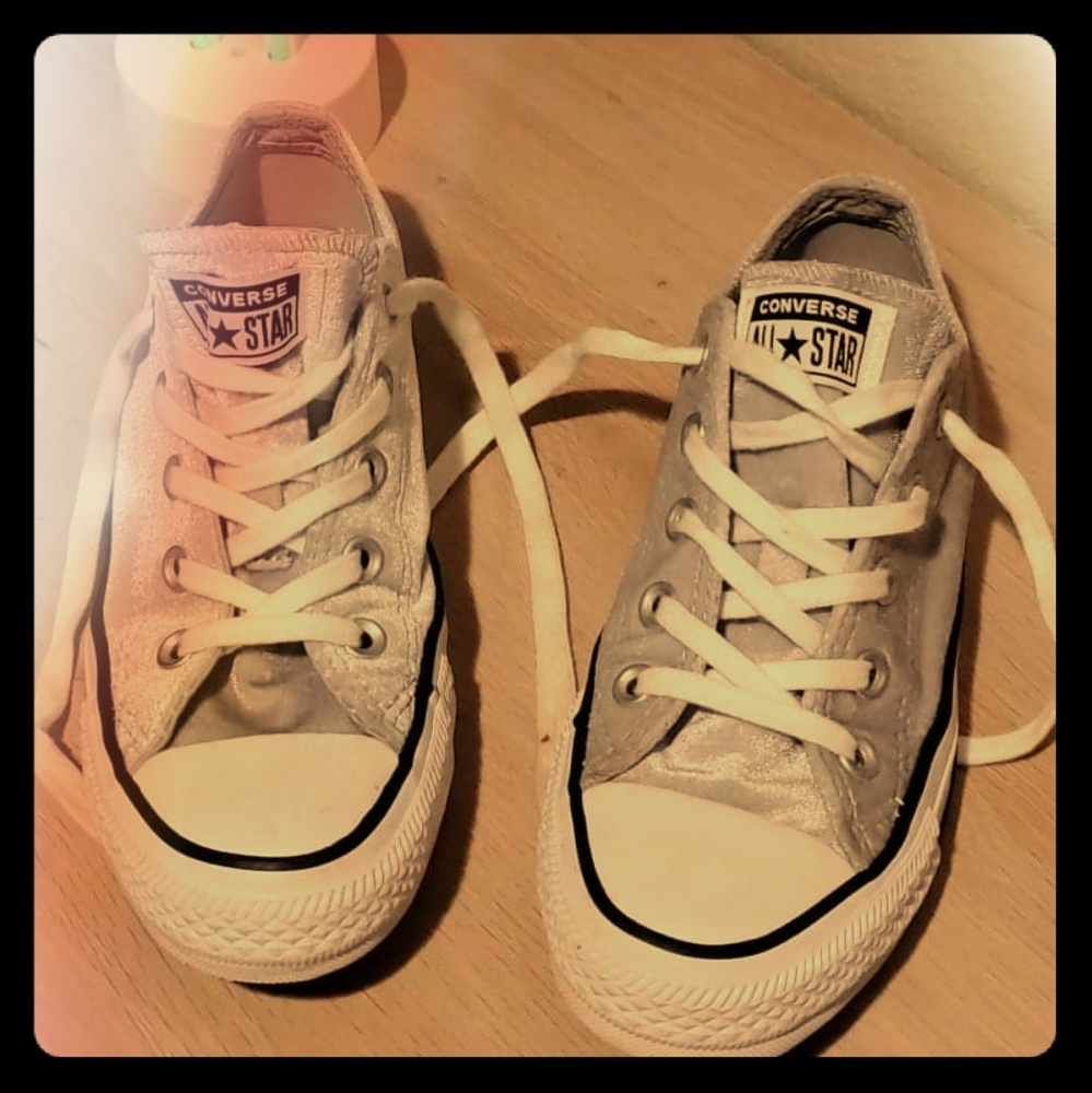 Women's size 5 grey Converse